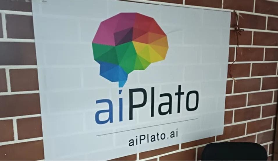 aiPlato office signage